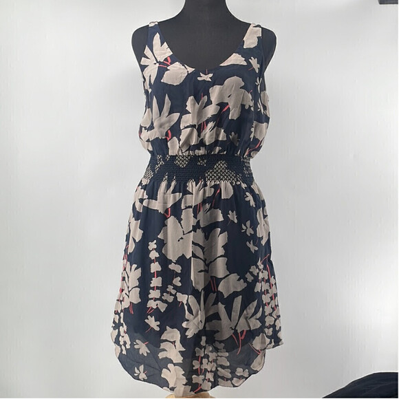 Aritzia Babaton dress 100% silk floral stretch waist summer light weight sz xs - Picture 7 of 14